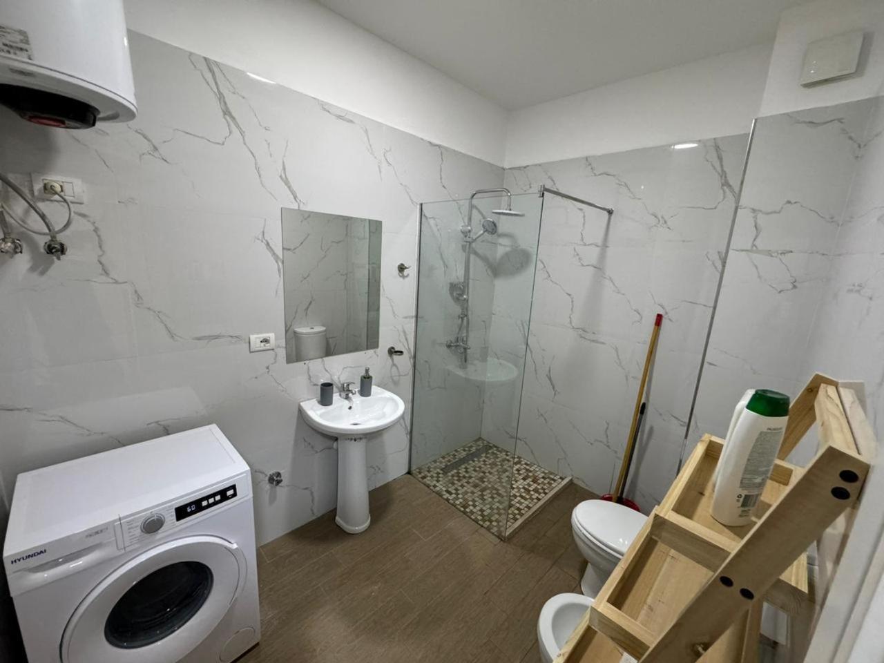Apartamente Тирана Экстерьер фото